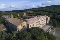 Ch&acirc;teaux, castrum et remparts