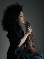 Aisha Orazbayeva, concert violon solo &copy; Amy Gibson
