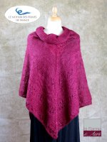 poncho-mohair-soie-sik-bourgogne-ferme-d-aure-1 © La ferme d'Auré