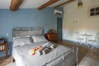 La Maison Flamant Claire Jackson Chambre Ciboulette c &copy; Kerry Morgan 2021