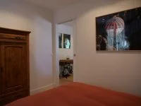 Chambre 1 et acc&egrave;s s&eacute;jour &copy; PhD